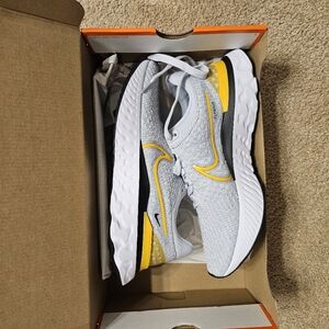Nike React Infinity men's 7.5